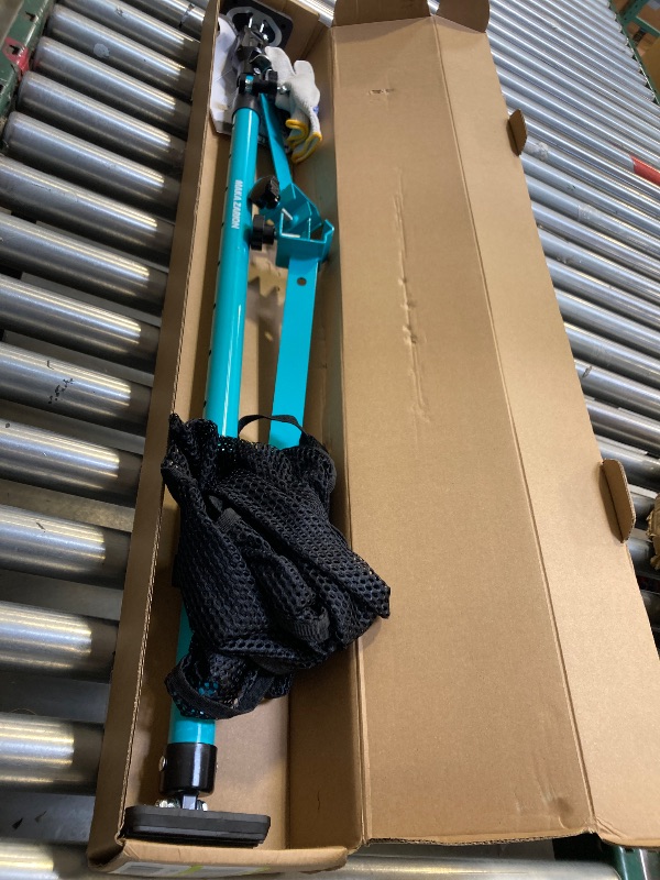 Photo 1 of Adjustable Cargo Bar, Truck Bed Divider from 40 to 78.7 IN with 200LB Bearing Capacity, Cargo Bar for Pickup, Truck Bed Organizer Cargo Bars for SUV, Trailer, Van, Come With 2 Divider Bar, 1 Cargo Net
