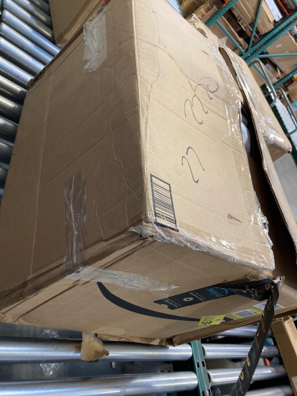 Photo 1 of AKSPORT Inflatable Bounce House,White Castle Bounce House for Kids 3-6 Indoor & Outdoor Inflatable Bouncer House with Slide & Air Blower & Balloons for Kids Birthday Party,Wedding Party
