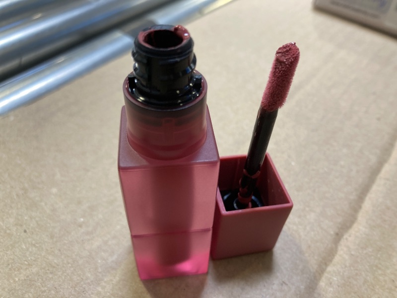 Photo 1 of Maybelline Super Stay Teddy Lip Tint, Long Lasting Matte Lipstick For Up To 12HR Wear, Kneehigh, 1 Count