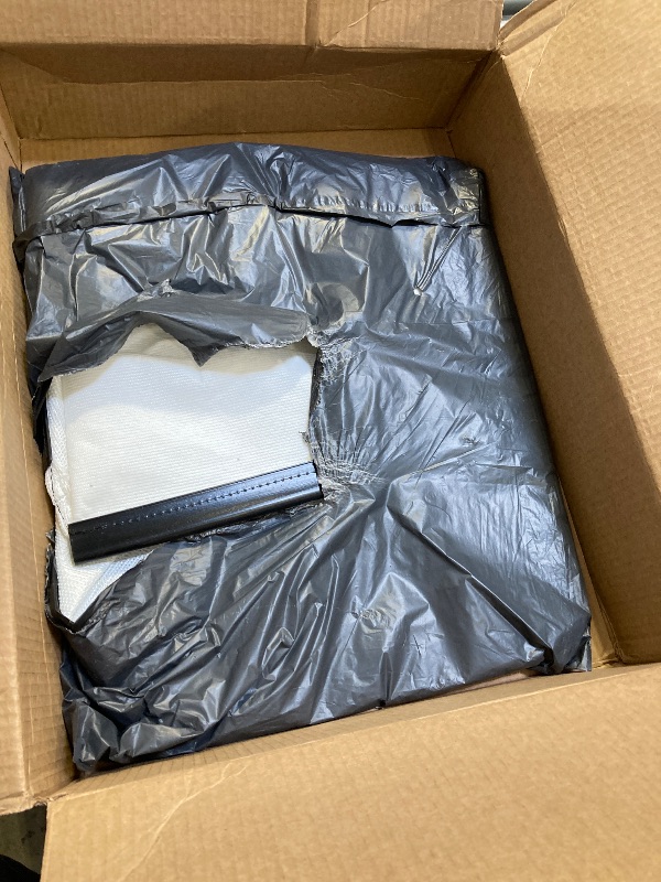 Photo 1 of Toro Genuine OEM 115-4673 Grass Bag (No Frame) for 22in Recycler Mowers 20332 20333 20334 20337 20338 20340 20352 20363 20363T 20366 20366T 20372 20373 20374 20376 20955 20956 20958 20961 21762 21763
