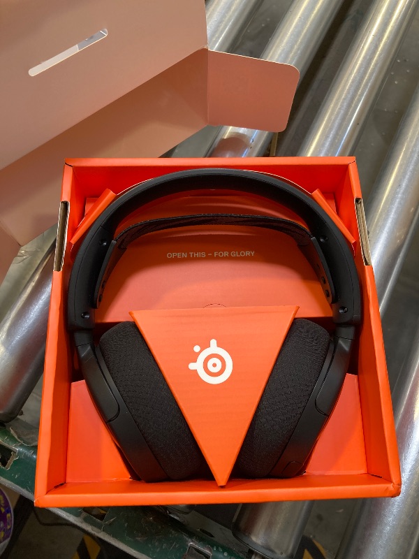 Photo 1 of SteelSeries Arctis Nova 1 Multi-System Gaming Headset — Hi-Fi Drivers — 360° Spatial Audio — Comfort Design — Durable — Ultra Lightweight — Noise-Cancelling Mic — PC, PS5/PS4, Switch, Xbox - Black