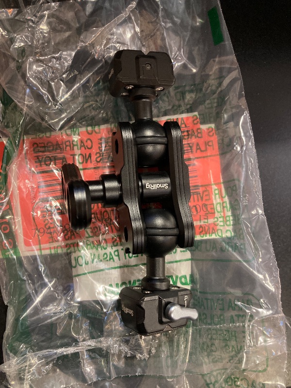 Photo 1 of SmallRig Quick Release Ballhead Magic Arm 360° Rotation Articulating Magic Arm with 1/4" Screw, Drop-in HawkLock Camera Clamp for Field Monitor, Camera, Light, Max Load of 5kg, Aluminum Alloy - 3515C