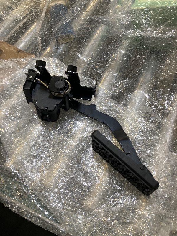 Photo 1 of Enocos 699-203 Accelerator Pedal Position Sensor Compatible with 2001 2002 2003 F'-ord Excursion F-250 F-350 F-450 F-550 Super Duty 7.3L Engines Replace# 1C3Z9F836BA