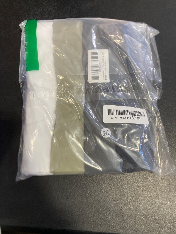 Photo 1 of 4 Pieces Women's Crop Tops Cotton Basic Tank Tops Racerback Sleeveless Sports Workout Crop Tank Tops