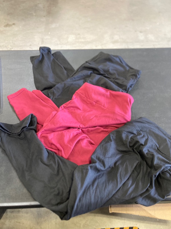 Photo 1 of 3 pack womens feathers 2xl high rise leggings