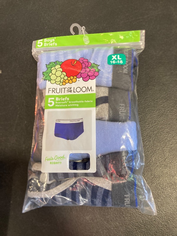Photo 1 of Fruit of the Loom Boys' Big Tag Free Cotton Briefs (Assorted Colors), Stripes and Solids xl