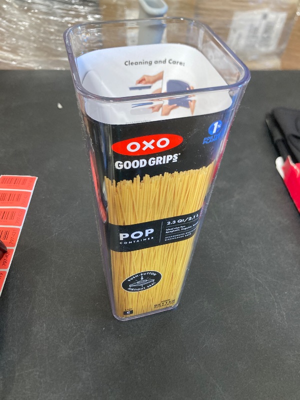 Photo 1 of OXO Good Grips POP Container - Airtight Food Storage - Small Square Tall 2.3 Qt Ideal for spaghetti, linguini and lasagna missing lid 