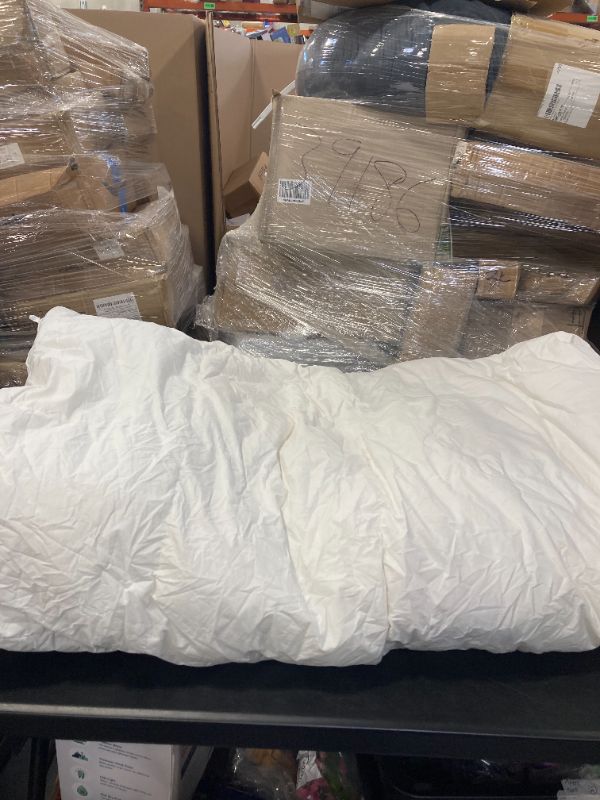 Photo 1 of *** USED *** KING SIZE COMFORTER WITH WHITE COVER