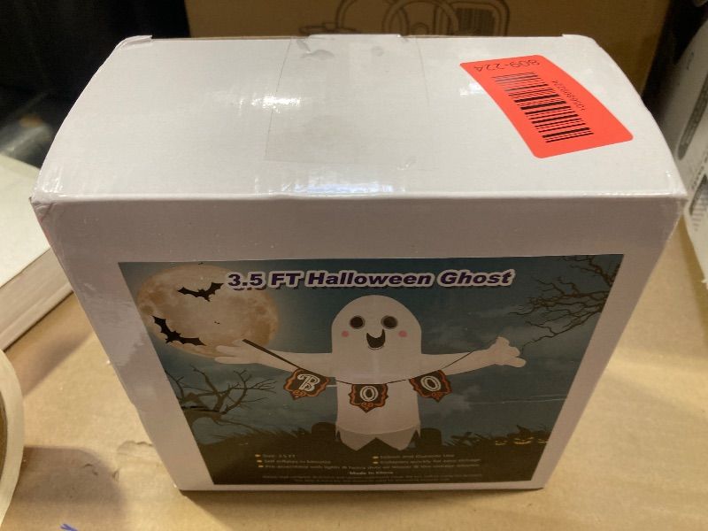 Photo 1 of 3.5FT White Ghost Halloween Inflatable Decor Halloween Blow Up Decor with LED Light Indoor Outdoor Graden Yard Party Holiday Decoration