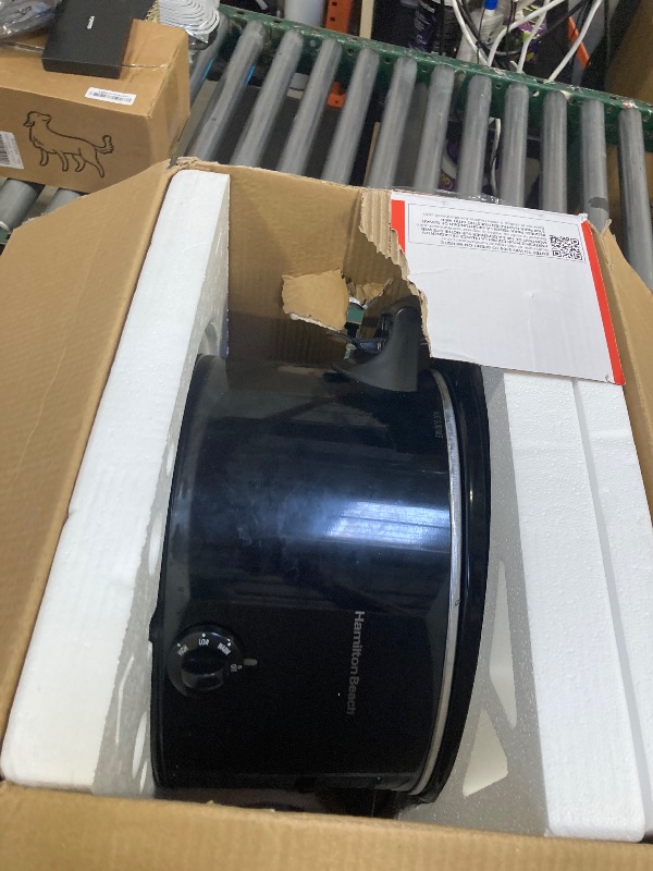 Photo 1 of Hamilton Beach Slow Cooker, Extra Large 10 Quart, Stay or Go Portable With Lid Lock, Dishwasher Safe Crock, Black (33195)