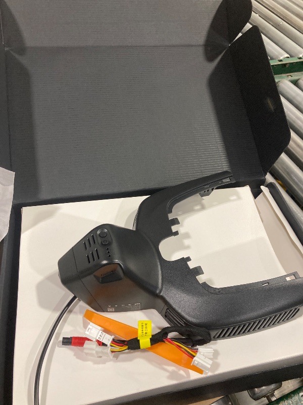 Photo 1 of 4K Dash Cam for 2020-2025 Mercedes-Benz GLE/GLS, Wireless Dash Camera with OEM-Style, HDR, WiFi & App, Plug and Play, Parking Mode, 64GB Card, Black