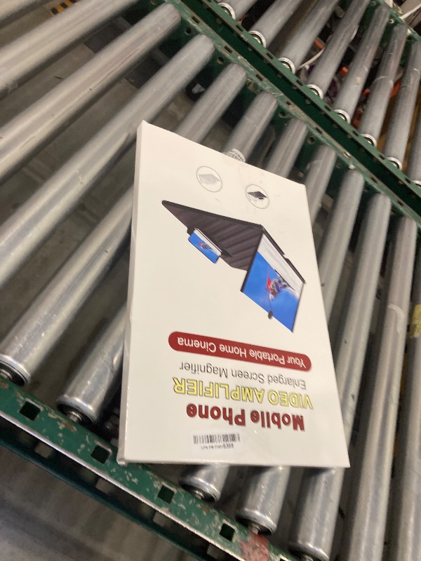 Photo 1 of 20" Screen Magnifier for Cell Phone, Mobile Phone 3D HD Magnifying Projector Screen Enlarger for Movies, Videos and Gaming, Foldable Phone Stand with Screen Amplifier,Compatible with All Phones