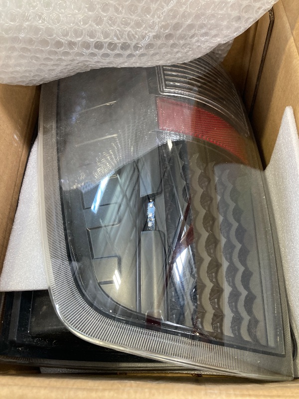 Photo 1 of RALZAOTO Full LED Tail Light Rear Lamp Assembly C-Shape Compatible with 2009-2018 Dodge Ram 1500 2500 3500 Driver and Passenger Side Black Housing