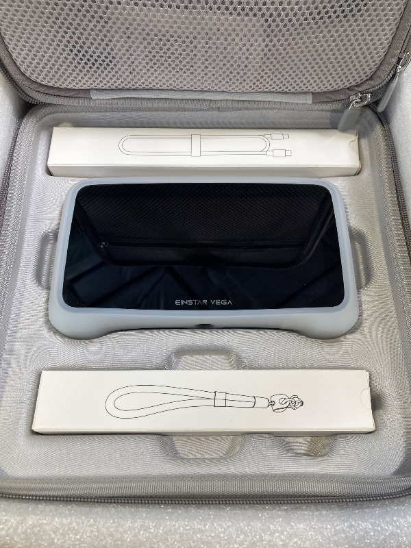Photo 1 of Shining 3D Einstar Vega Wireless 3D Scanner All-in-one Handheld 3D Scanner Two Scanning Technology Support Small to Large Objects, Stable Outdoor Scanning, 8-core 2.4GHz CPU, 512G SSD and 32G RAM