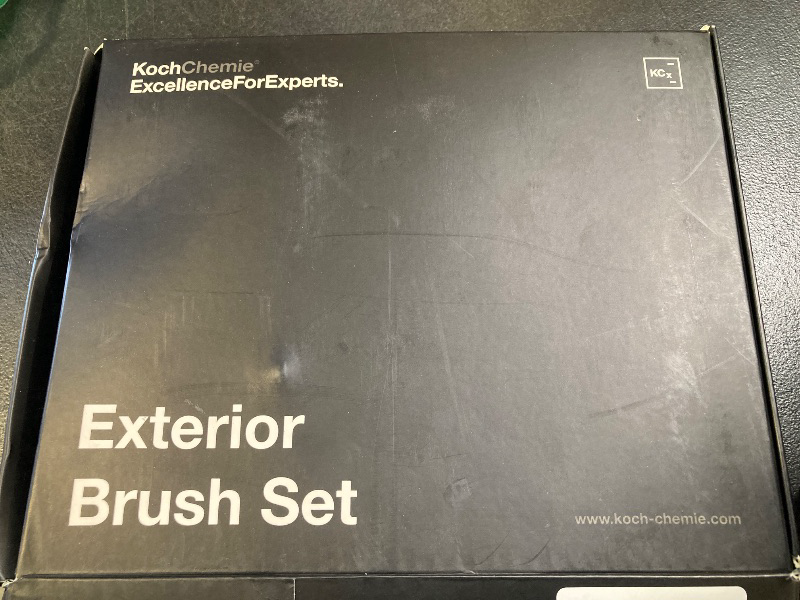 Photo 1 of KOCHCHEMIE Koch Chemie - Exterior Brush Set – 4 Color-Coded Brushes with Interchangeable Angled Handles for Rims, Plastics, Glass, and Sensitive Surfaces – Acid-Resistant and Multi-Purpose