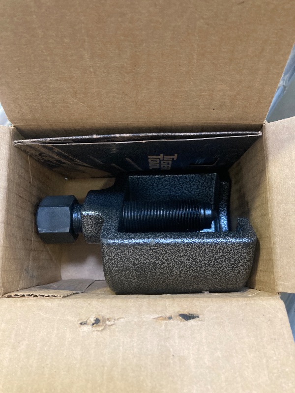 Photo 1 of Tiger Tool Intermediate Pitman Arm Puller for Medium Duty Trucks, School Busses, & More Vehicles, Intermediate Pitman Arm Puller for Class 3-5 Trucks and Equipment, 10388