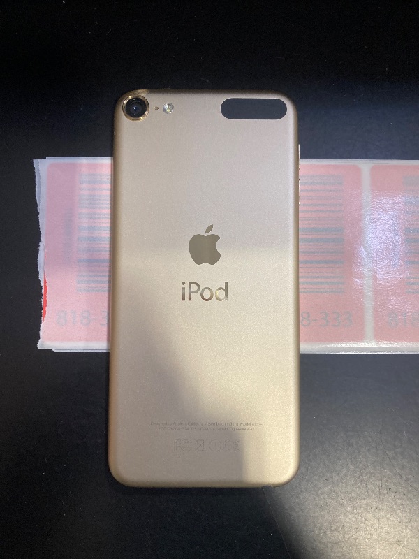 Photo 1 of Apple iPod Touch 6th Generation 16GB Gold MKH02LL/A 
