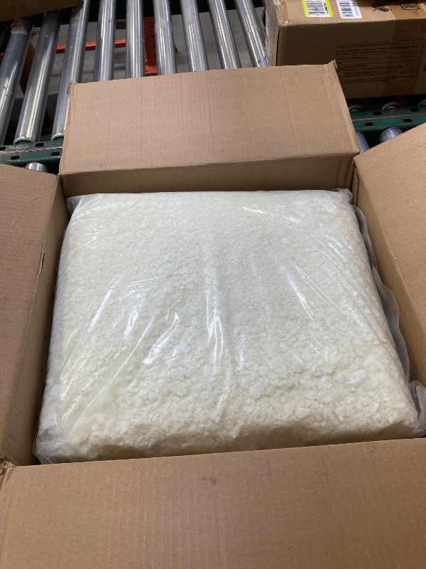 Photo 1 of Golden Brands 464 Soy Wax, 45 poundlb Box, Golden Wax 464 Natural Soy Wax Flakes for Candle Making and DIY Projects, All-Natural, Paraffin-Free Candle Making Supplies by Golden Wax
