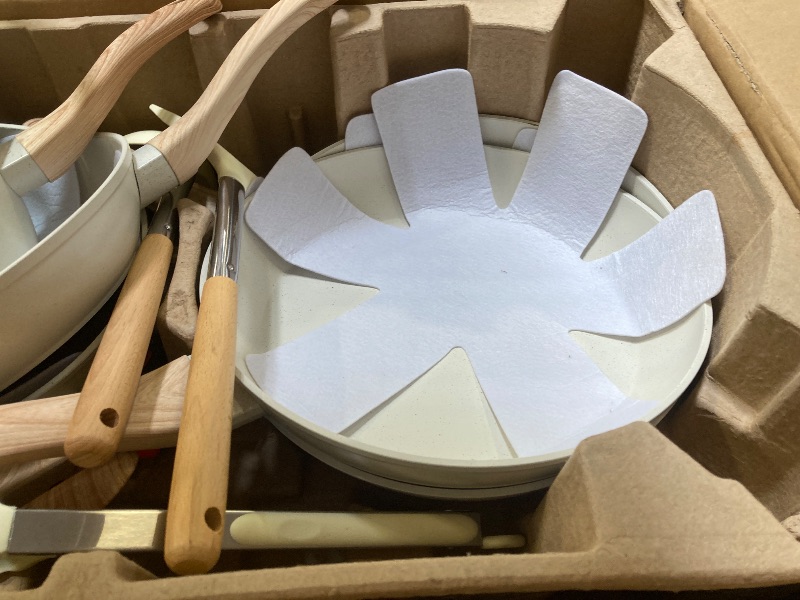 Photo 1 of 16PCS Pots and Pans Set Non Stick Cookware Set Nonstick with Cooking Set
