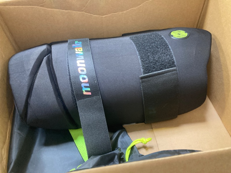 Photo 1 of moonwalkr Cricket Thigh Guards 2.0 Lightweight Cricket Guard & Equipment Unisex Thigh Pads for Batter's Height (6'3"-6'6") Safeguarding Both Your Outer and Inner Thighs Black (X-Large, Right Hand).