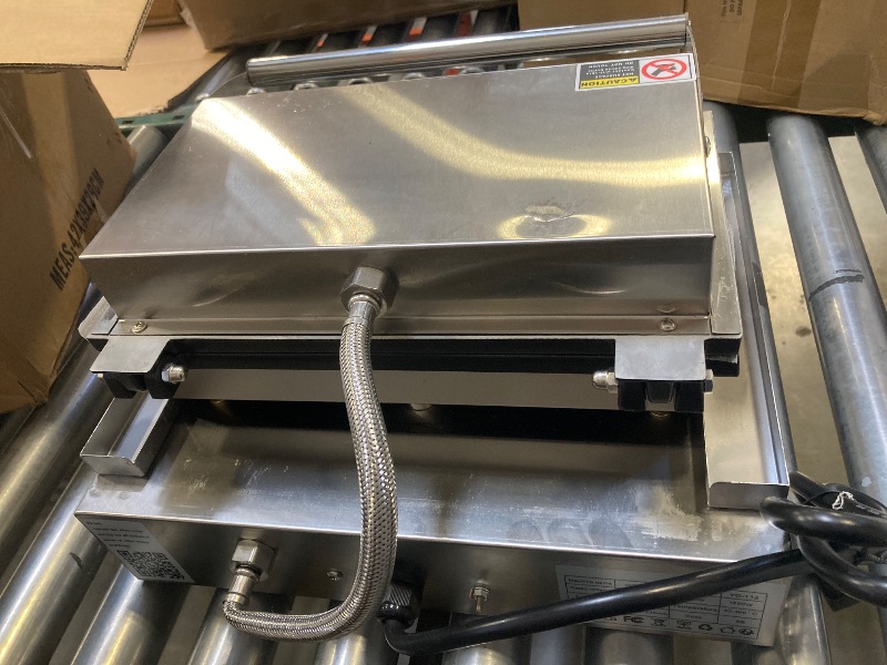 Photo 1 of Commercial Taiyaki Fish Waffle Maker Machine,1600W Non-stick Electric Japanese Fish Shaped Waffle Cones, Stainless Steel Professional Taiyaki Machine,Making 6 Mini Closed-Mouth Fish waffles 110V