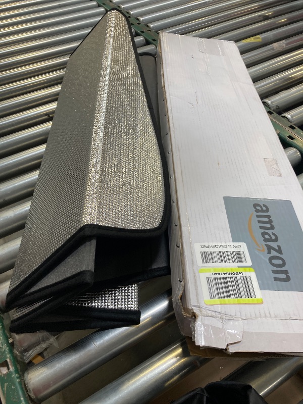 Photo 1 of  Universal Windshield Sun shade 
