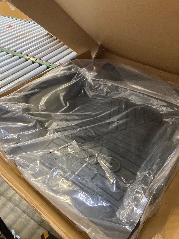 Photo 1 of Chevrolet Silverado Floor Mats Unknown Make/Model 