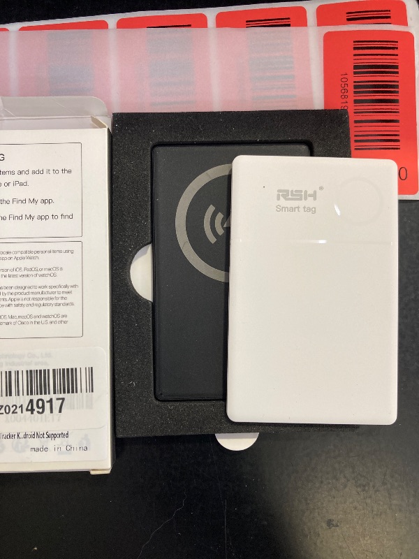 Photo 1 of RSH Wallet Tracker Card Rechargeable Key Finder Luggage Tracker Item Locator Work with Apple Find My,Smart Bluetooth Tracker for Suitcase,Bag,Backpack Smart Tag Finder 2 Pack (Not Supported Android)