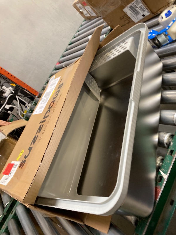 Photo 1 of  Enclosed Stainless Steel Cat Litter Box with Lid Extra Large Litter Box for Big Cats XL Metal Litter Pan Tray with High Wall Sides Enclosure, Non-Sticky, Anti-Leakage, Easy Cleaning 