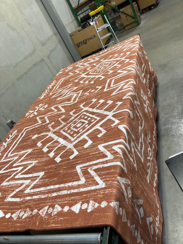 Photo 1 of 8'X10' AREA RUG 