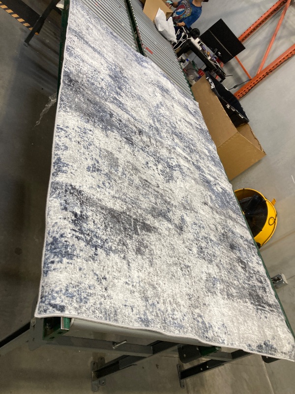 Photo 1 of 8'X5' AREA RUG 