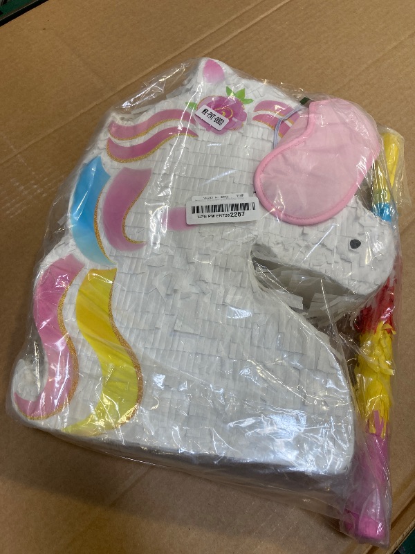 Photo 1 of WERNNSAI Unicorn Piñata - Unicorn Party Supplies Piñata Bundle with Blindfold and Bat for Girls Kids Rainbow Unicorn Theme Birthday Party Game Decorations (15.7" x 12.2" x 3.1")