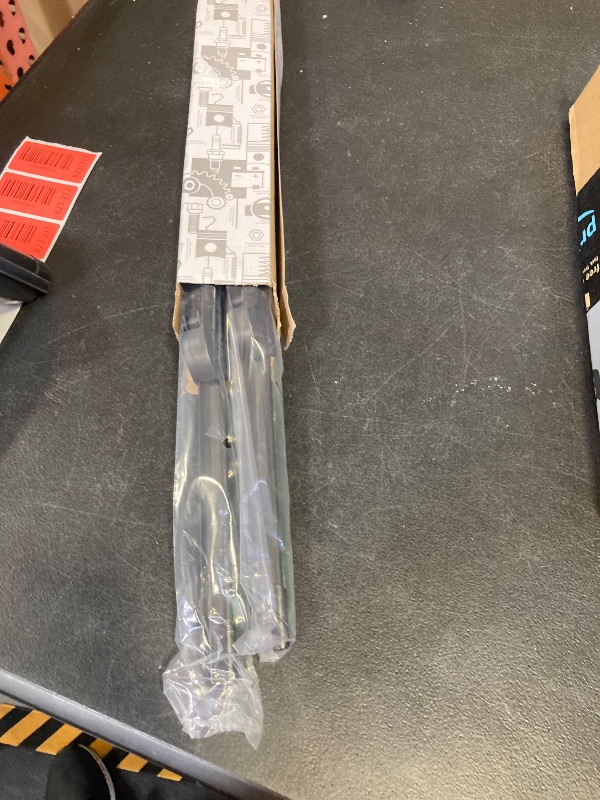 Photo 1 of OEM QUALITY 16" + 16" PARRATI Premium All-Season Windshield Wiper Blades (Set of 2)