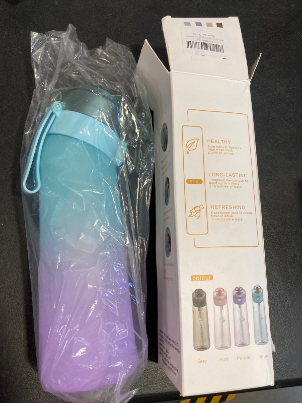Photo 1 of Air Scent Water Bottle Flavor Pods 650ML Fruit Fragrance Scented Water Cup BPA Free 0% Sugar For Fitness And Outdoor (Gradient Blue Bottle+12 pods in random flavors)