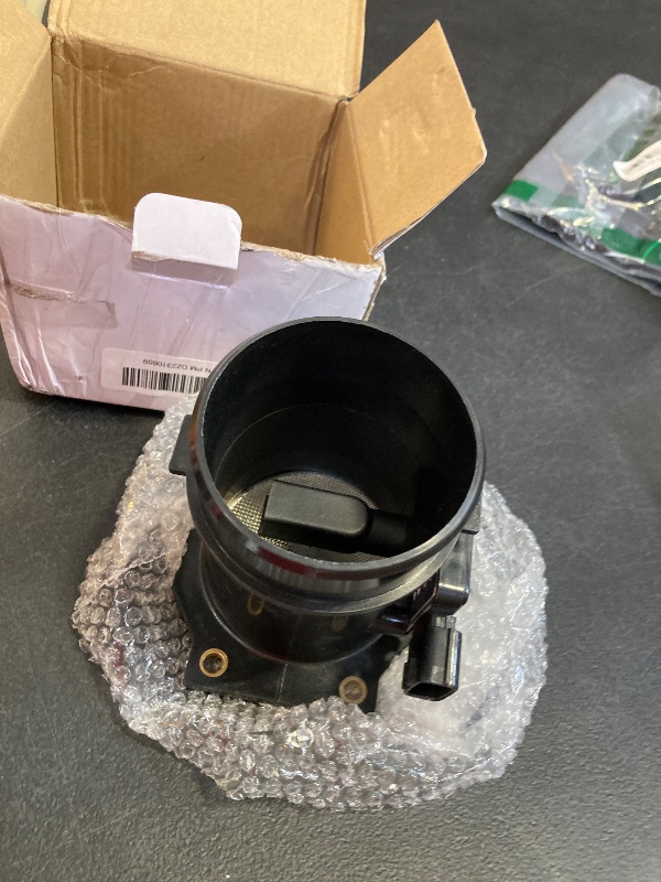 Photo 1 of AUTO OCCASION Mass Air Flow Sensor MAF Sensor Compatible with 99-04 Nissan Frontier 3.3L 98-00 Infiniti QX4 3.3L 99-02 Mercury Villager 3.3L Replace OE 22680-5J000