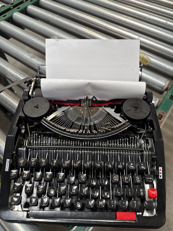 Photo 1 of Mechanical English Typewriter, Old-Fashioned Traditional Portable Manual Typewriter for Notes Or Letters Or Creative Writing Writers Literary Gift(Black)
