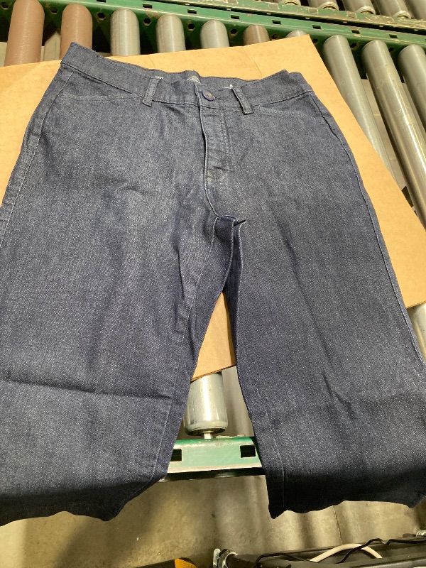 Photo 1 of St Johns Bay Capri Jeans size 6 