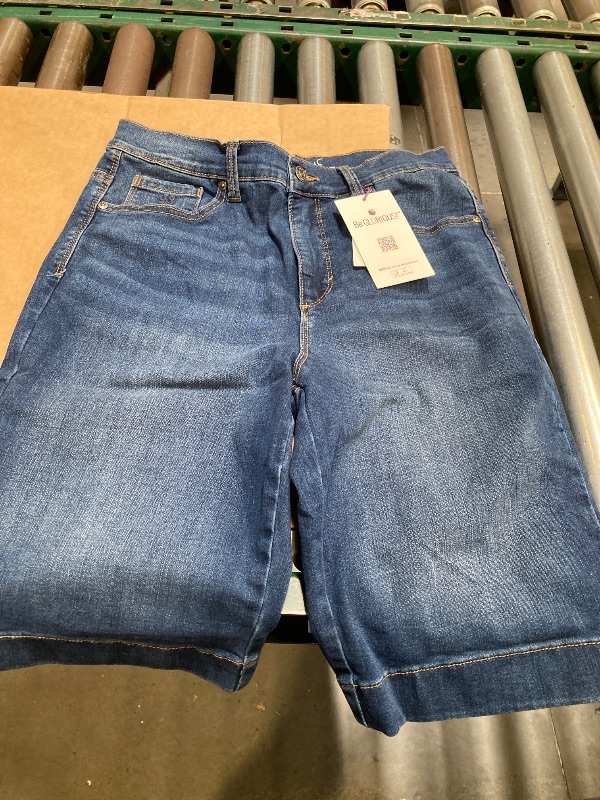 Photo 1 of 
Jean shorts size 6