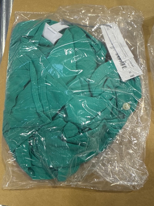 Photo 1 of Liz Claiborne Womens V Neck Short Sleeve Plus Blouse, 2x, Green

