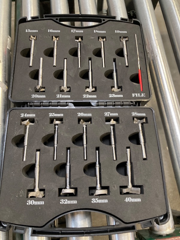 Photo 1 of Forstner Bit Set 18 Pcs, Ø15-40mm Forstner Bit Set for Wood, High Speed Forster Bites Set with Storage Case, Carbide Tipped Foster Drill Bit Set for Woodworking (Round Shank)