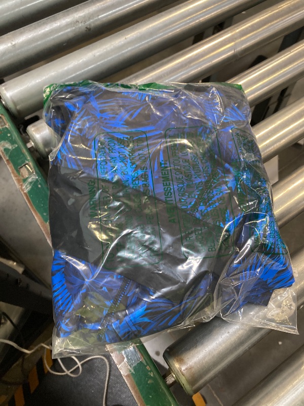 Photo 1 of Arolina Long Sleeve Swimsuits with Swim Shorts Women Rash Guard Bathing Suit Swim Bra Black M