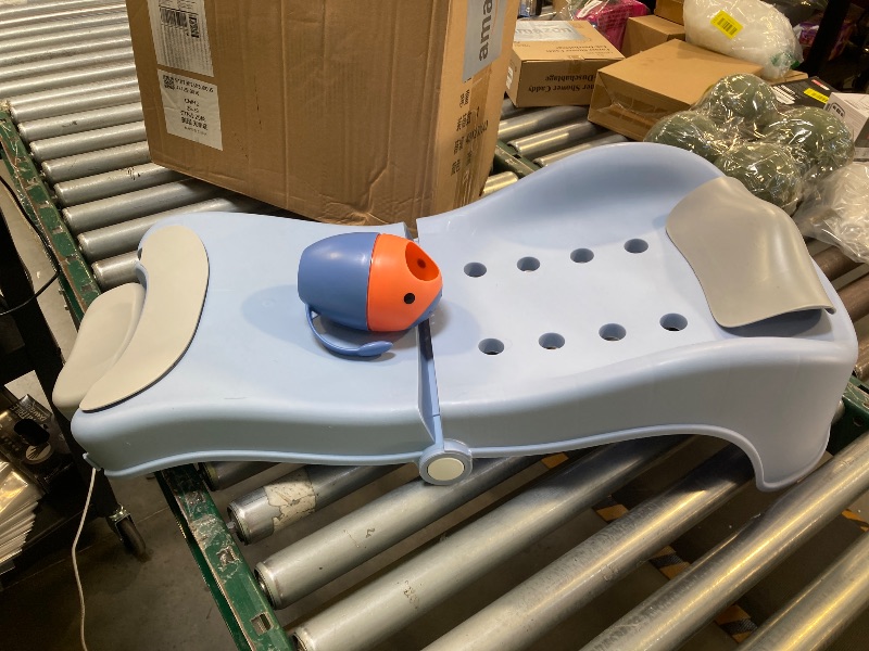 Photo 1 of portable bath for babies and small children, portable travel bath for kids