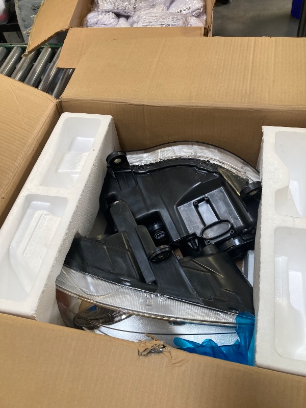 Photo 1 of Headlights Assembly for 2011-2020 Dodge Grand Caravan, for 2008-2016 Chrysler Town Country Headlamp Replacement Passenger and Driver Side