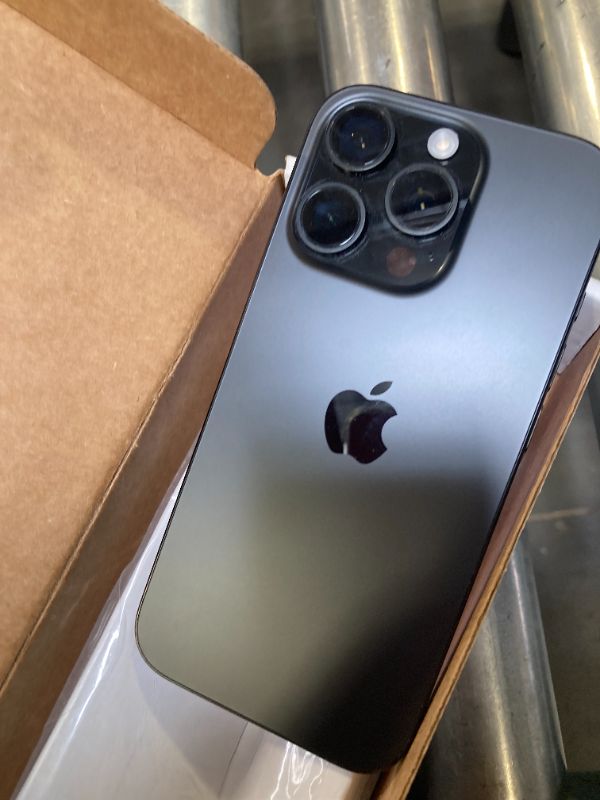 Photo 1 of Apple iPhone 16 Pro, US Version, 512GB, Black Titanium - Unlocked (Renewed)