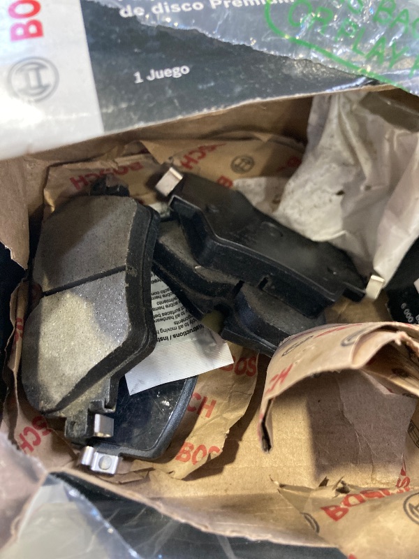 Photo 1 of BOSCH BC1892 QuietCast Premium Ceramic Disc Brake Pad Set - Compatible with Select BMW 230i, 330e, 330i, 430i, X1, X2, X3, X4, Z4, xDrive, Gran Coupe; Mini Clubman, Countryman; Toyota GR Supra; FRONT