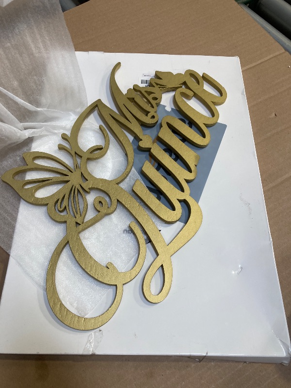 Photo 1 of Yuntau Mis Quince Sign Quinceañera Decorations 15th Birthday Quinceañera Party Backdrop Wooden Banner Wall Decor Golden Mis Quince 15th Birthday Gift Wall Bedroom Photo Booth Decor Gift