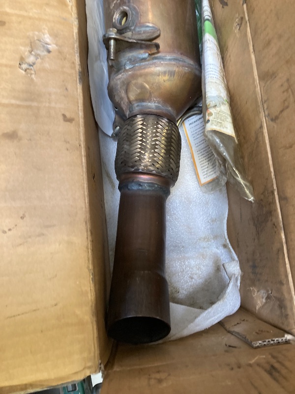 Photo 1 of  Catalytic Converter Compatible with BMW X1 Turbo 2013-2015, BMW X3 Turbo 2013-2017, BMW X4 Turbo 2015-2018 2.0L l4 Front Catalytic Convertor Direct-fit 17621 (EPA Compliant) 