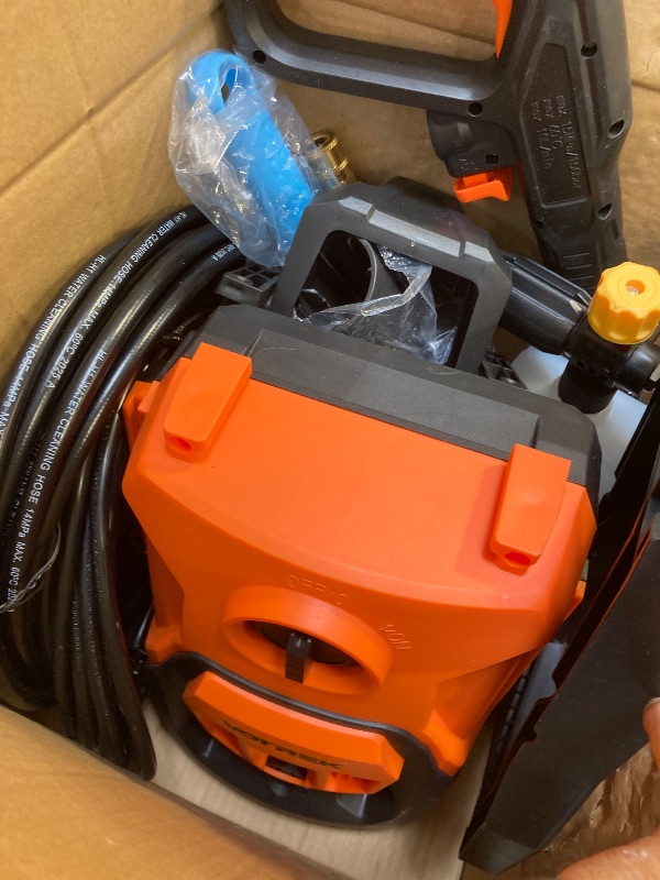 Photo 1 of VOTREK PRESSURE WASHER HL305-80