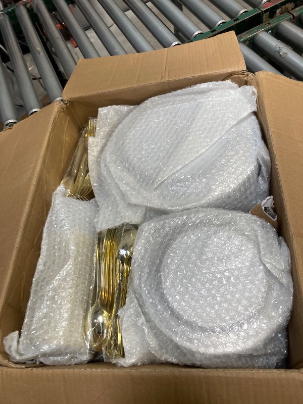 Photo 1 of  700PCS Clear Gold Disposable Dinnerware Set for 100 Guests, Plastic Plates for Party, Wedding, Include: 200 Plastic Plates, 100 Gold Silverware, 100 Cups, 100 Napkins 