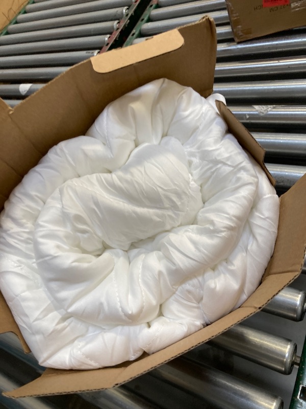 Photo 1 of SLEEP ZONE Flat Mattress Cover Full Size, Non Slip Quilted Fitted Mattress Pad, Noiseless Mattress Protector Up to 21" Deep Pocket (White, Full, 54x75)